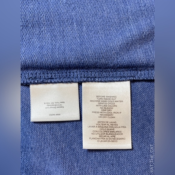 Nine West Women’s Blue Shirt with V-neck with Criss Cross detail in Small - Picture 9 of 10